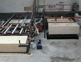 无人操作尺寸可调自动锯边机